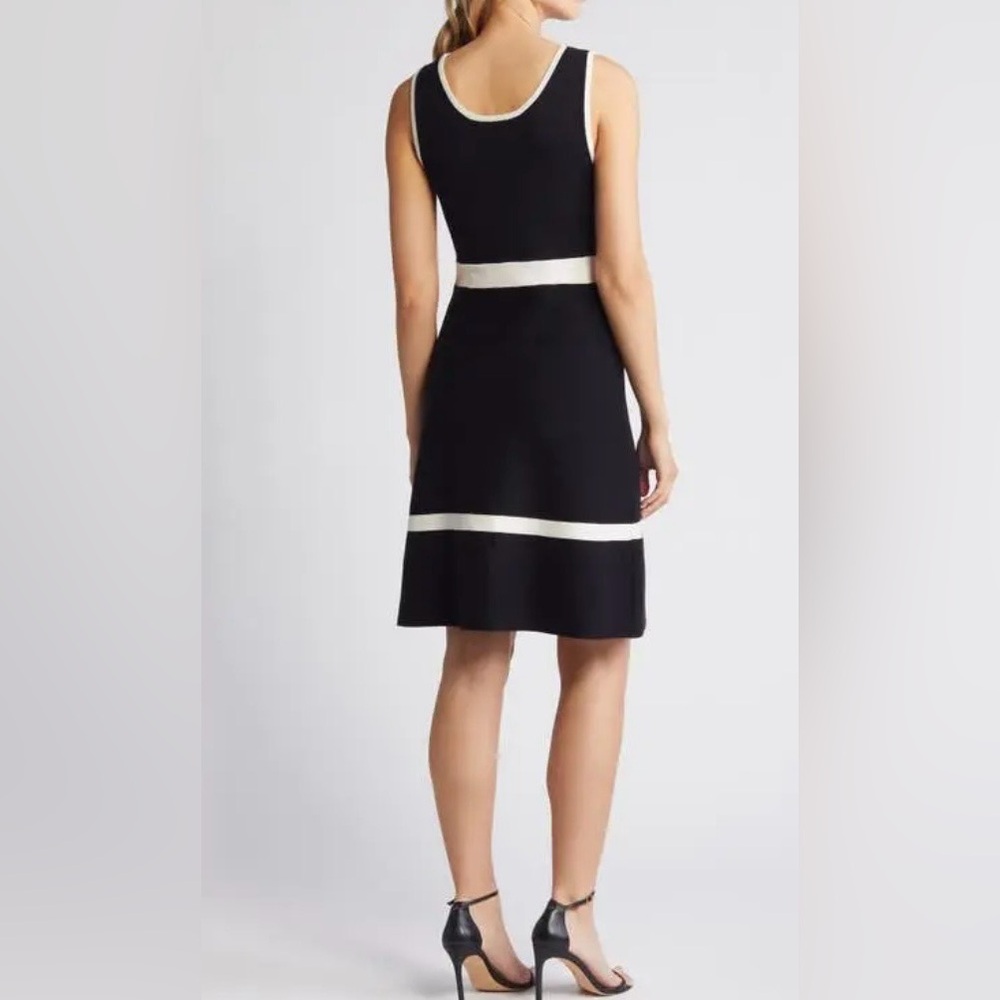 514. NWT! Anne Klein Black Dress with White Trim